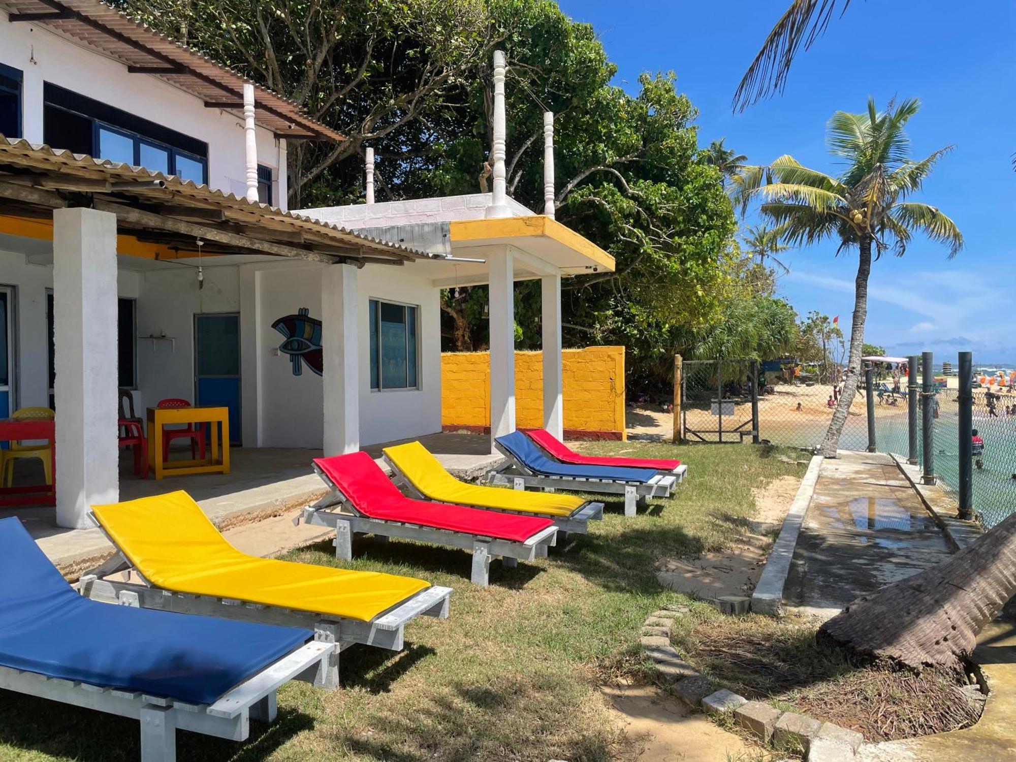 Sayuri Beach Hotel Matara Esterno foto