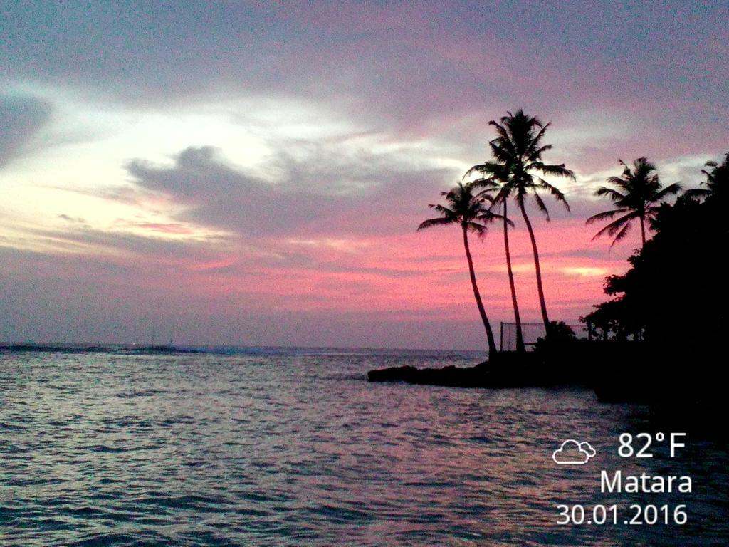Sayuri Beach Hotel Matara Esterno foto