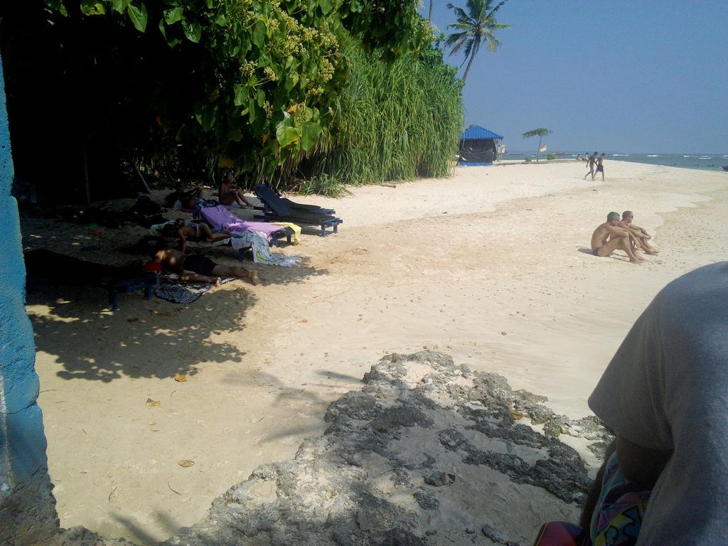 Sayuri Beach Hotel Matara Esterno foto