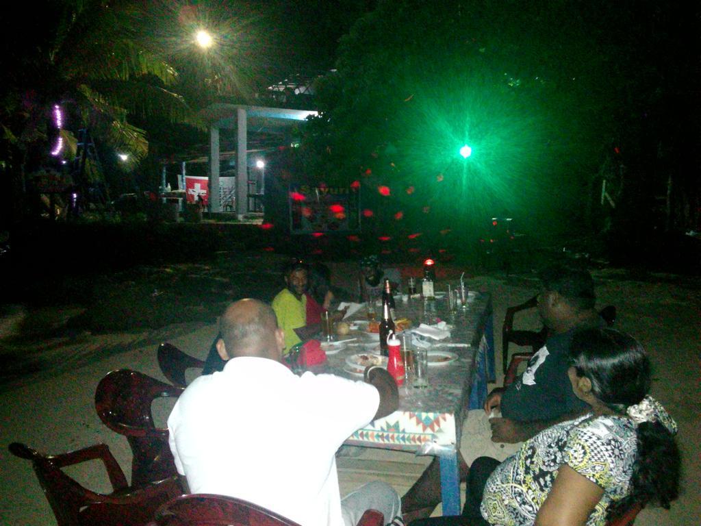 Sayuri Beach Hotel Matara Esterno foto