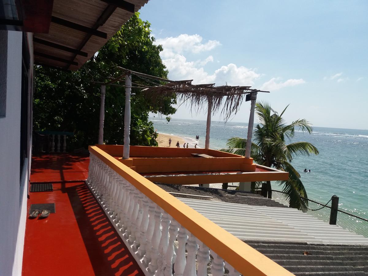 Sayuri Beach Hotel Matara Esterno foto